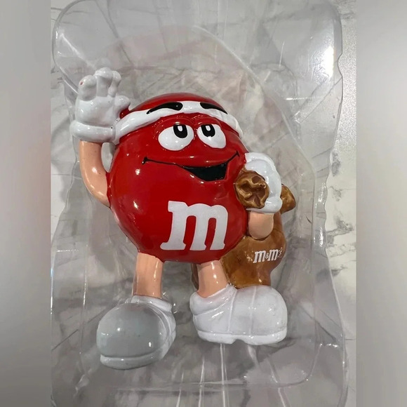 M&M’s  Holiday Christmas Ornament & Bonus M&M’s Figurine - Picture 5 of 8